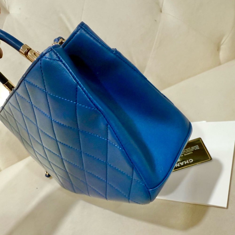 Chanel Royal Blue Quilted Shoulder Bag - Picture 7 of 10